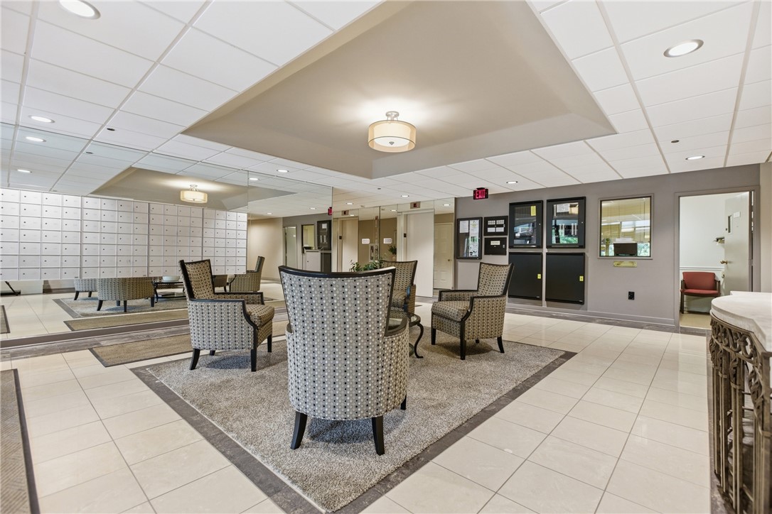 750 Washington Rd 307