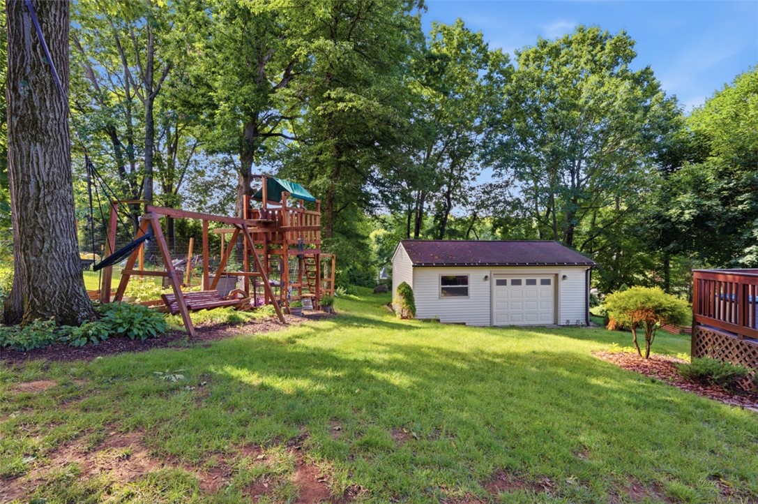 111 Cedar Dr