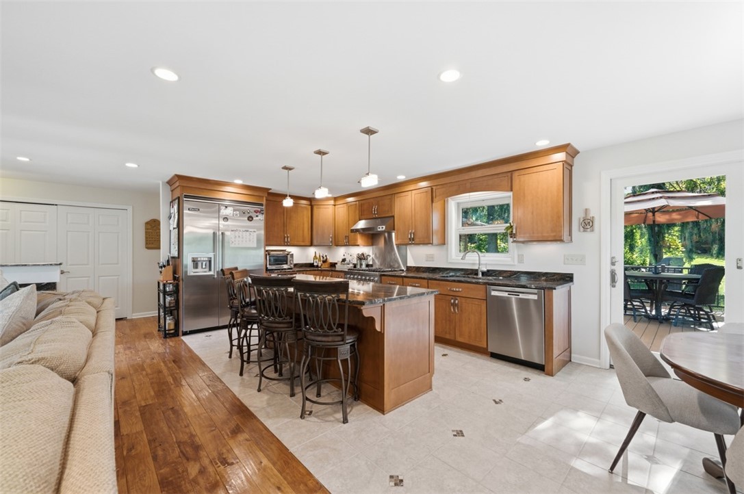 111 Cedar Dr
