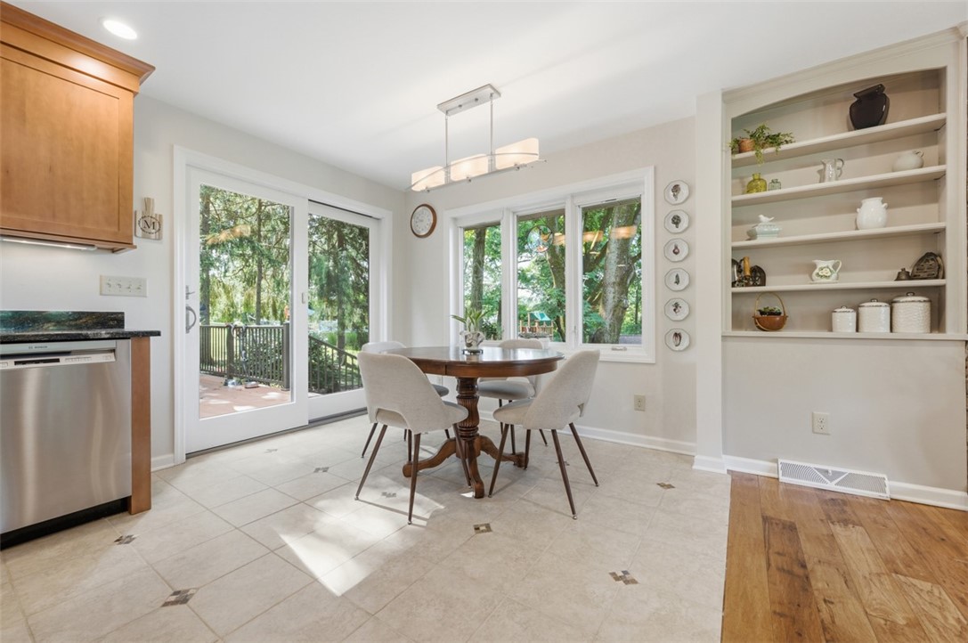 111 Cedar Dr