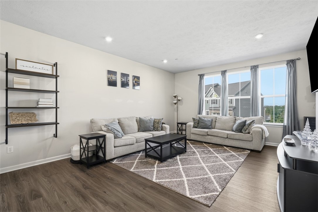 458 Greenwood Dr