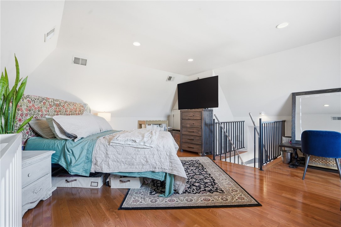229 Grandview Avenue 3