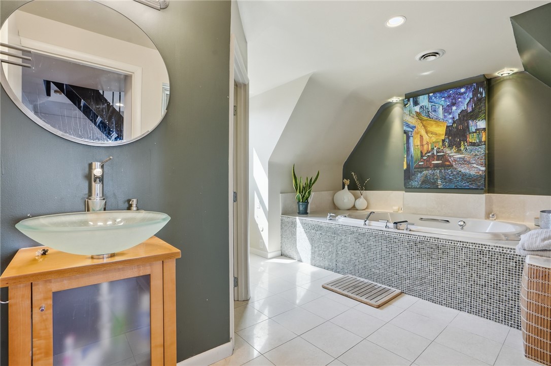 229 Grandview Avenue 3