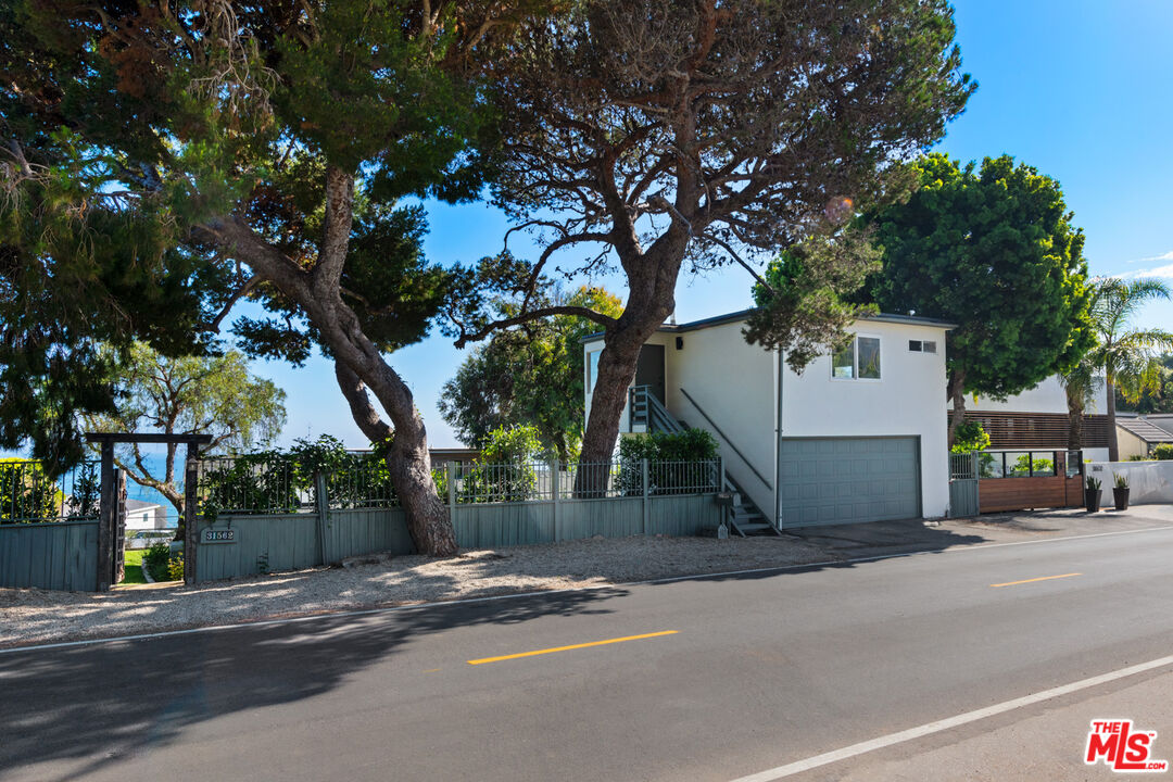 31562 Broad Beach Rd