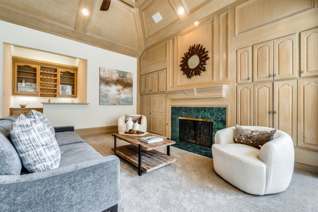5111 Summit Hill Drive