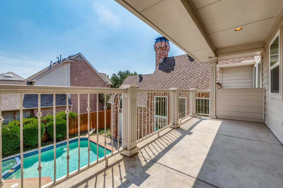 5111 Summit Hill Drive