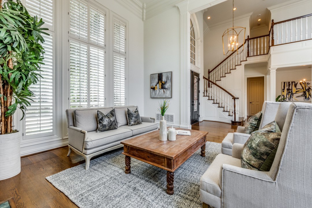 5111 Summit Hill Drive