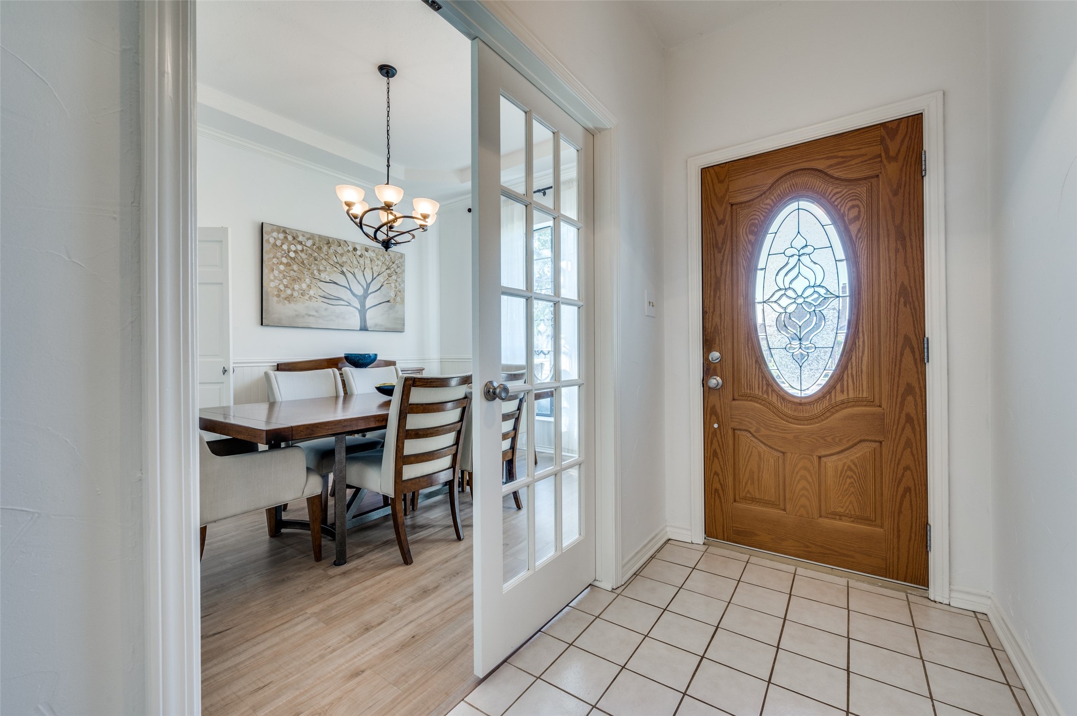 2411 Vista Glen Lane