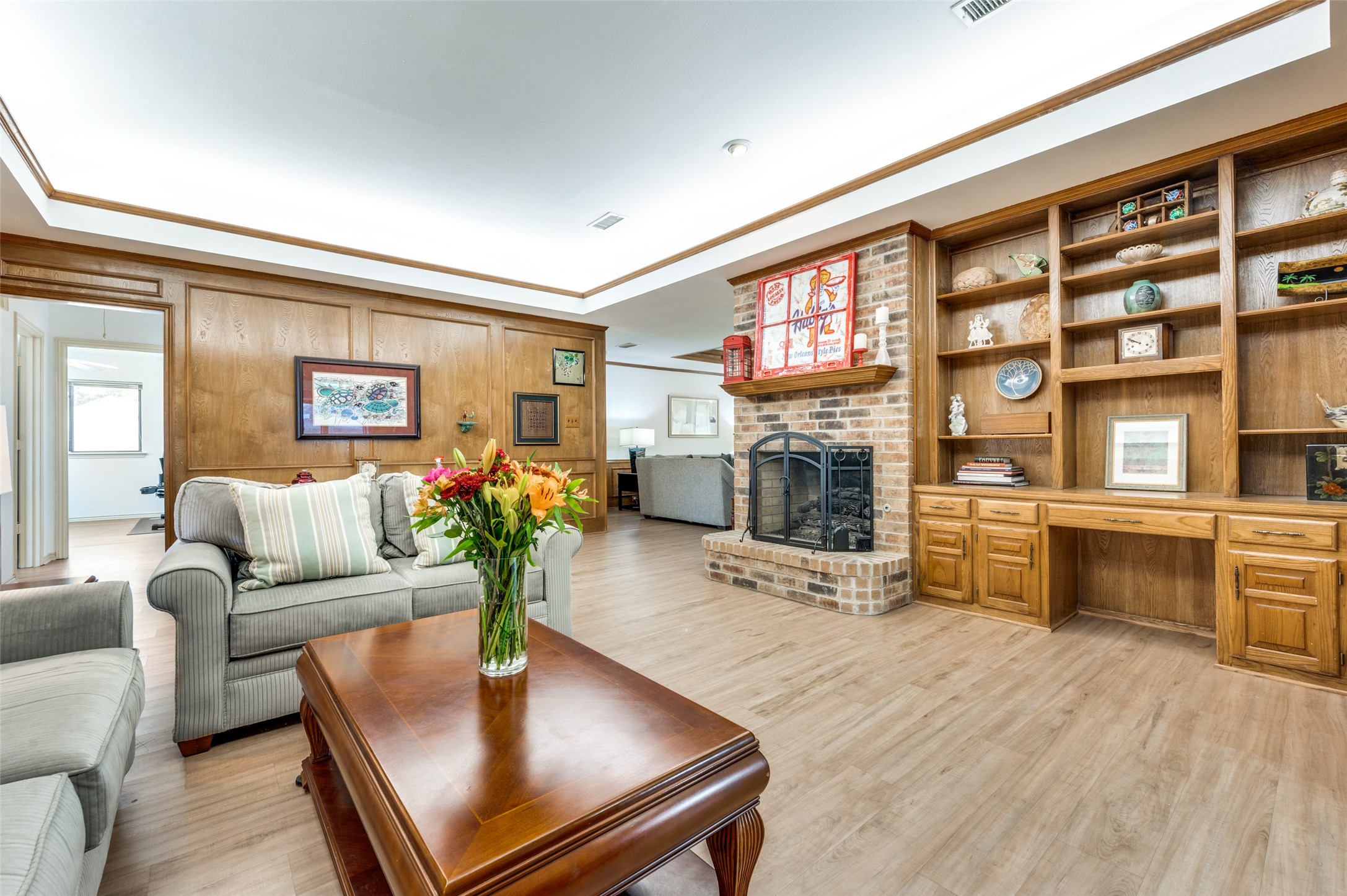 2411 Vista Glen Lane
