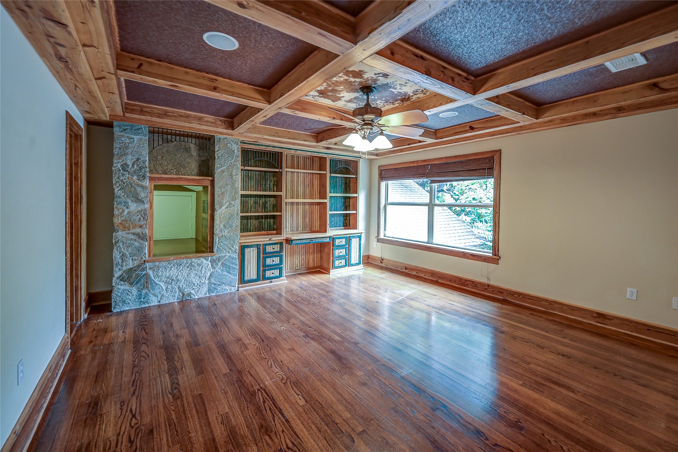 5922 Joyce Way