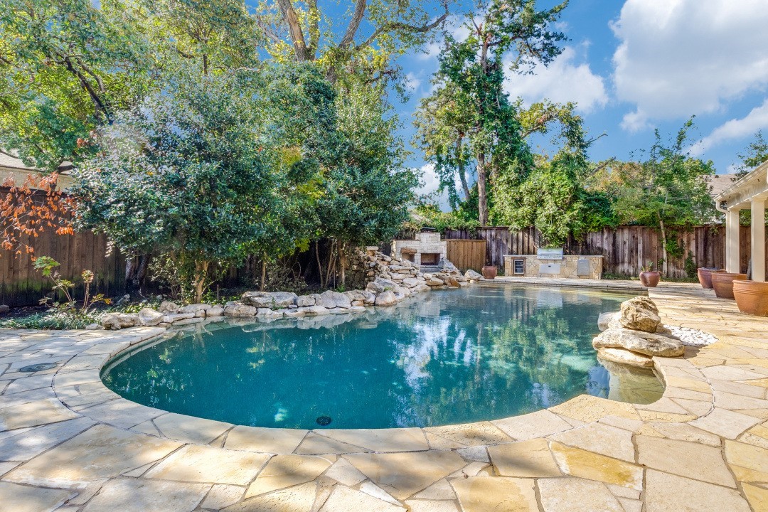 5922 Joyce Way