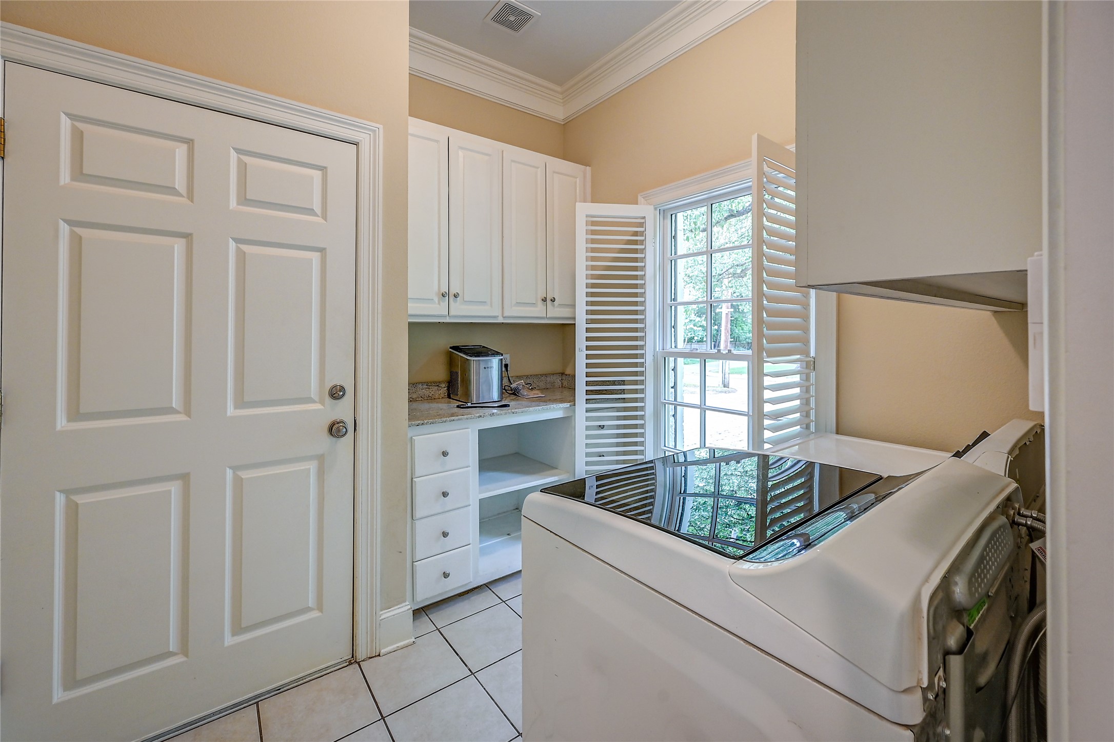 5922 Joyce Way