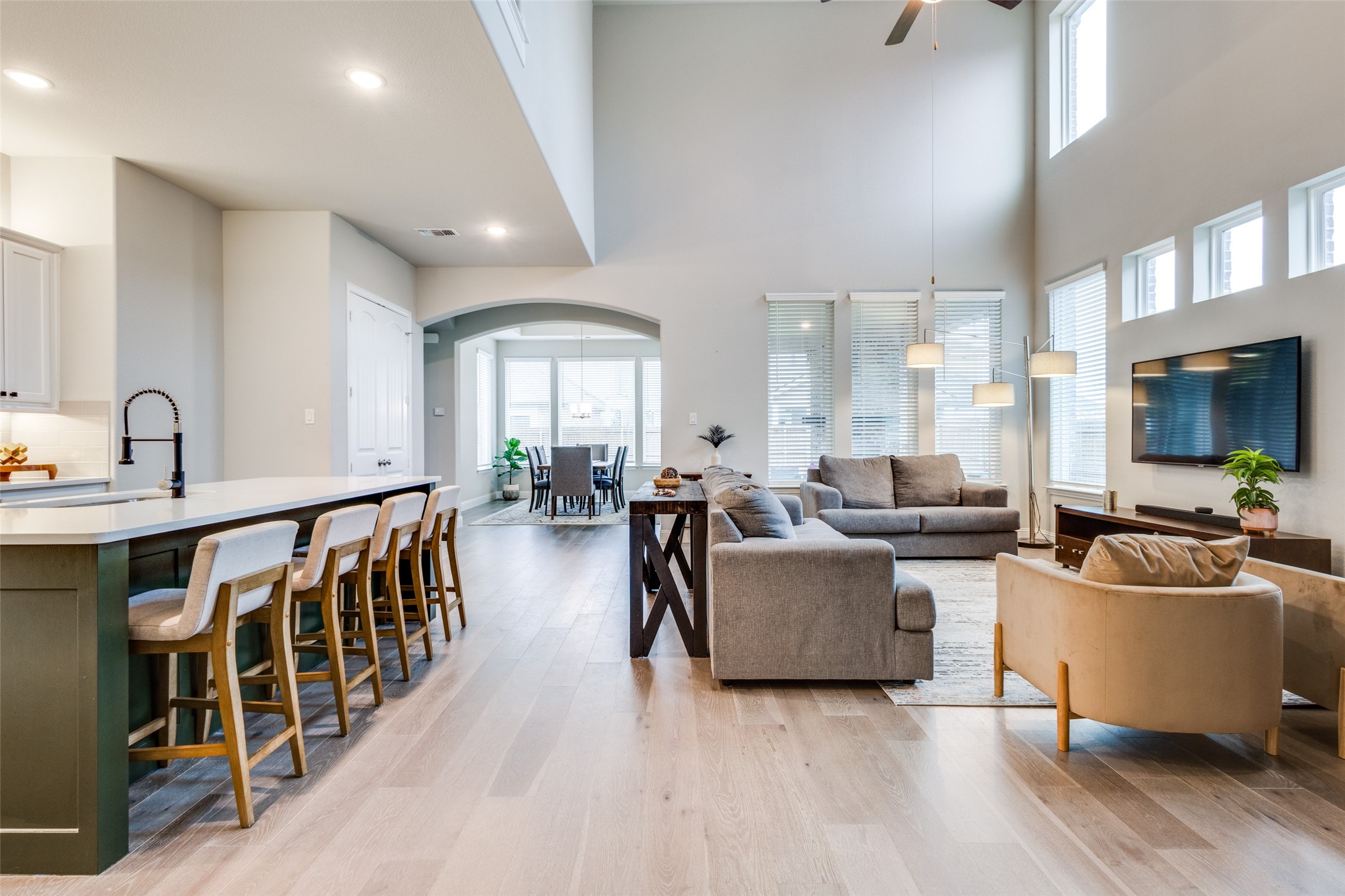 1421 Benavites Drive