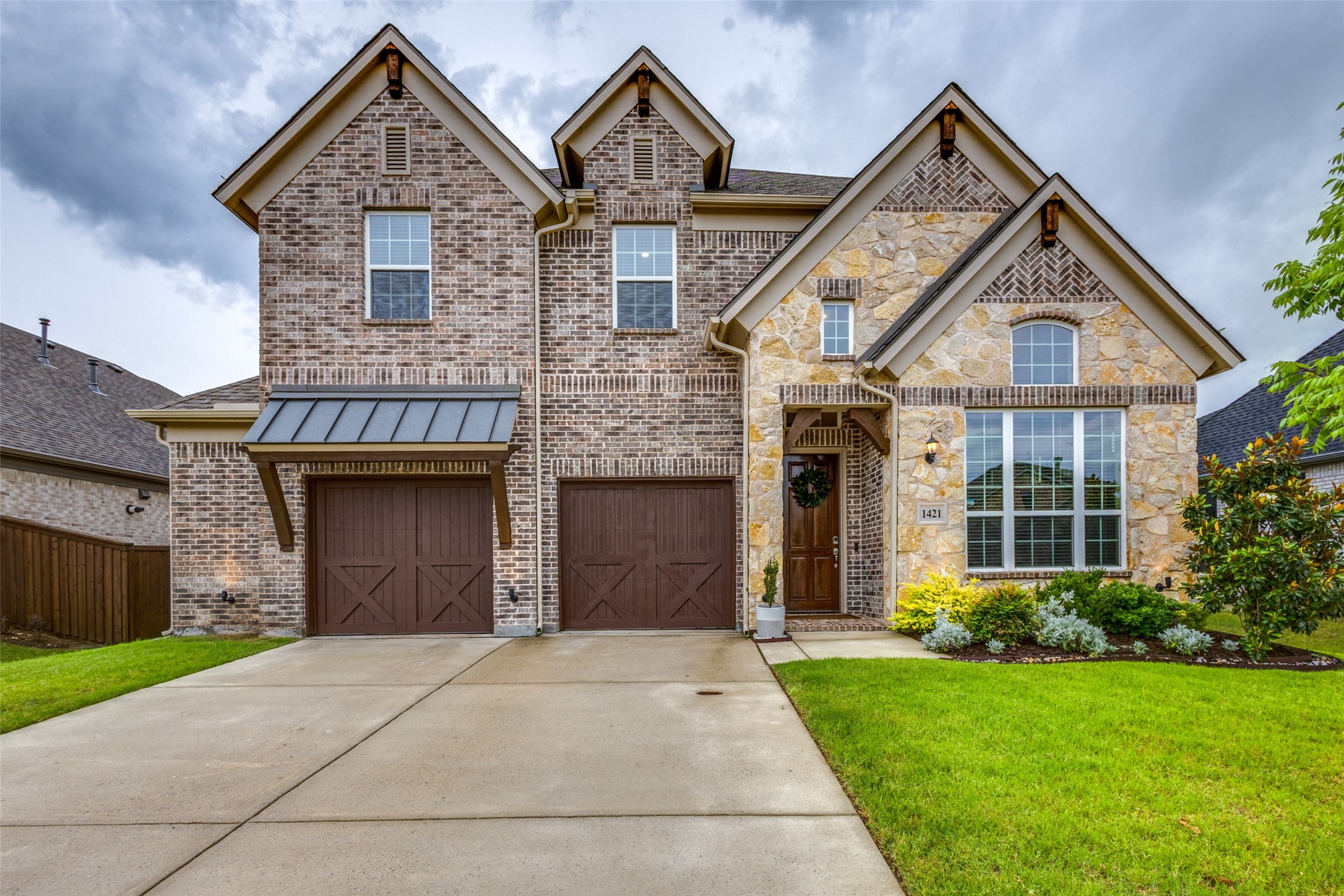 1421 Benavites Drive