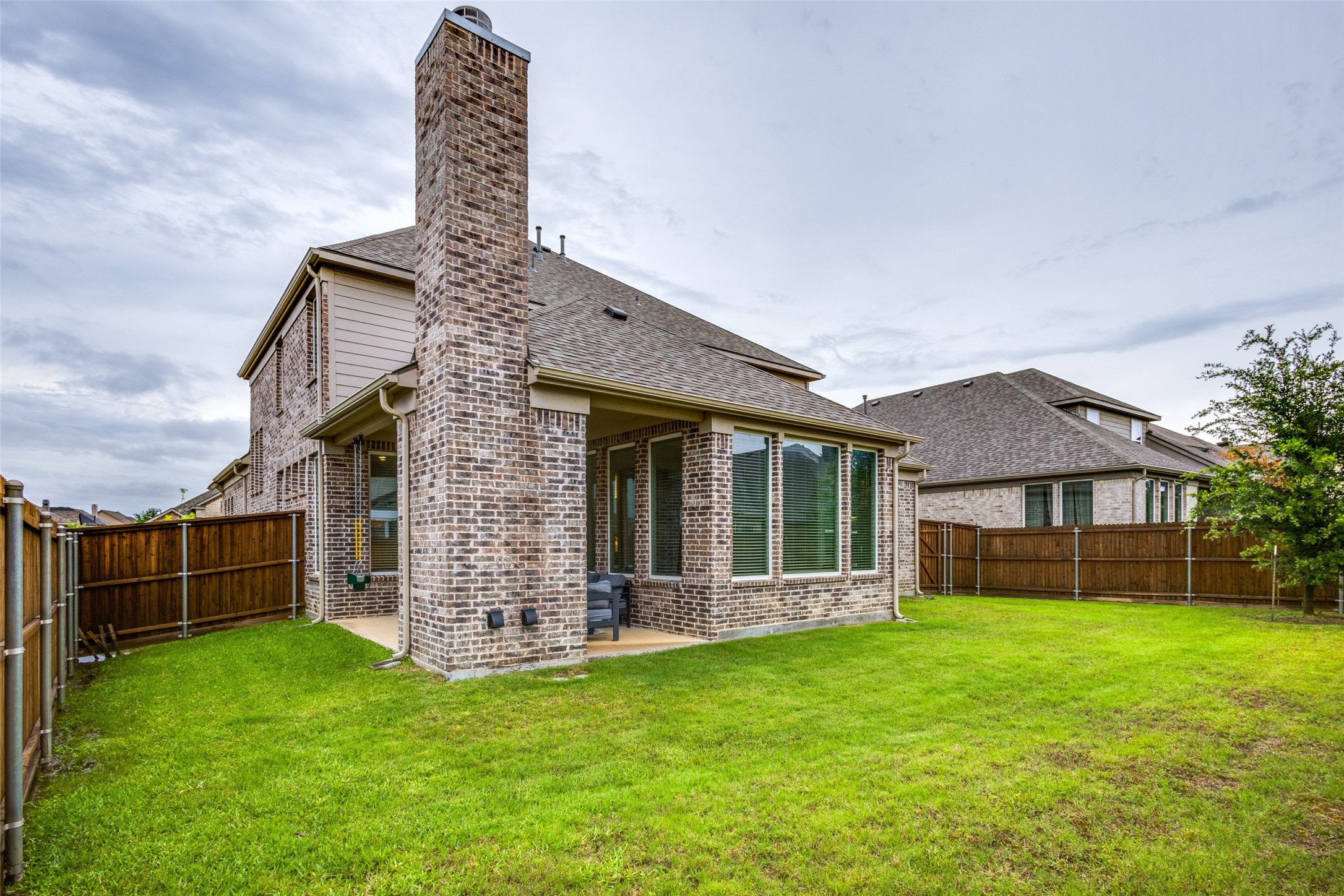 1421 Benavites Drive