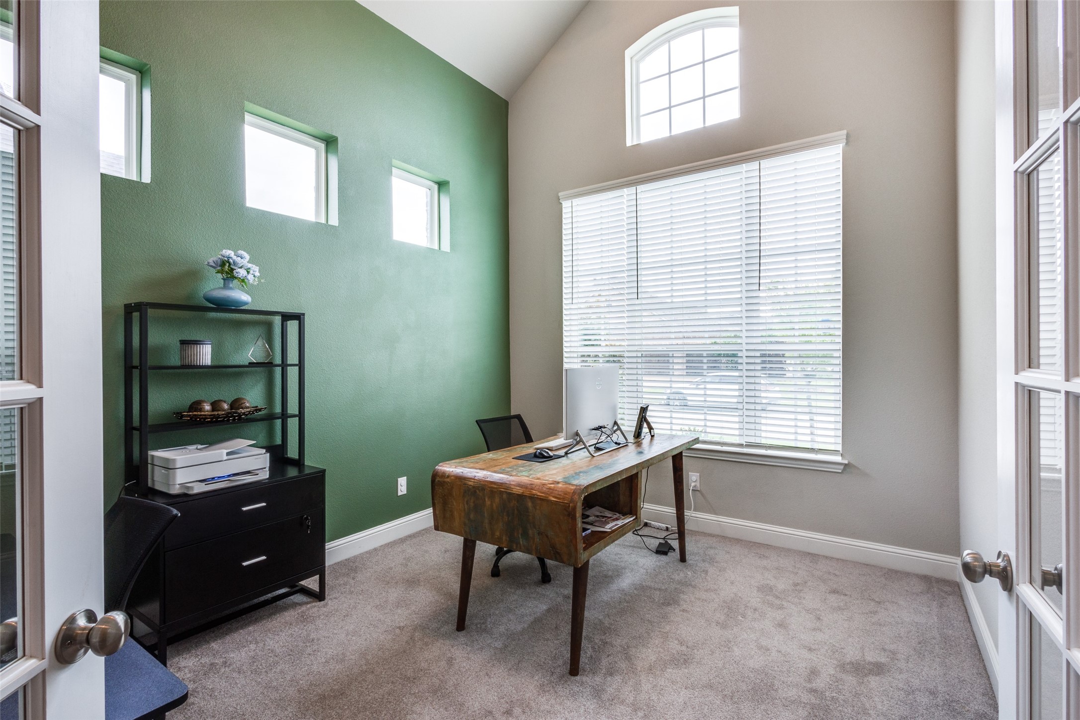 1421 Benavites Drive