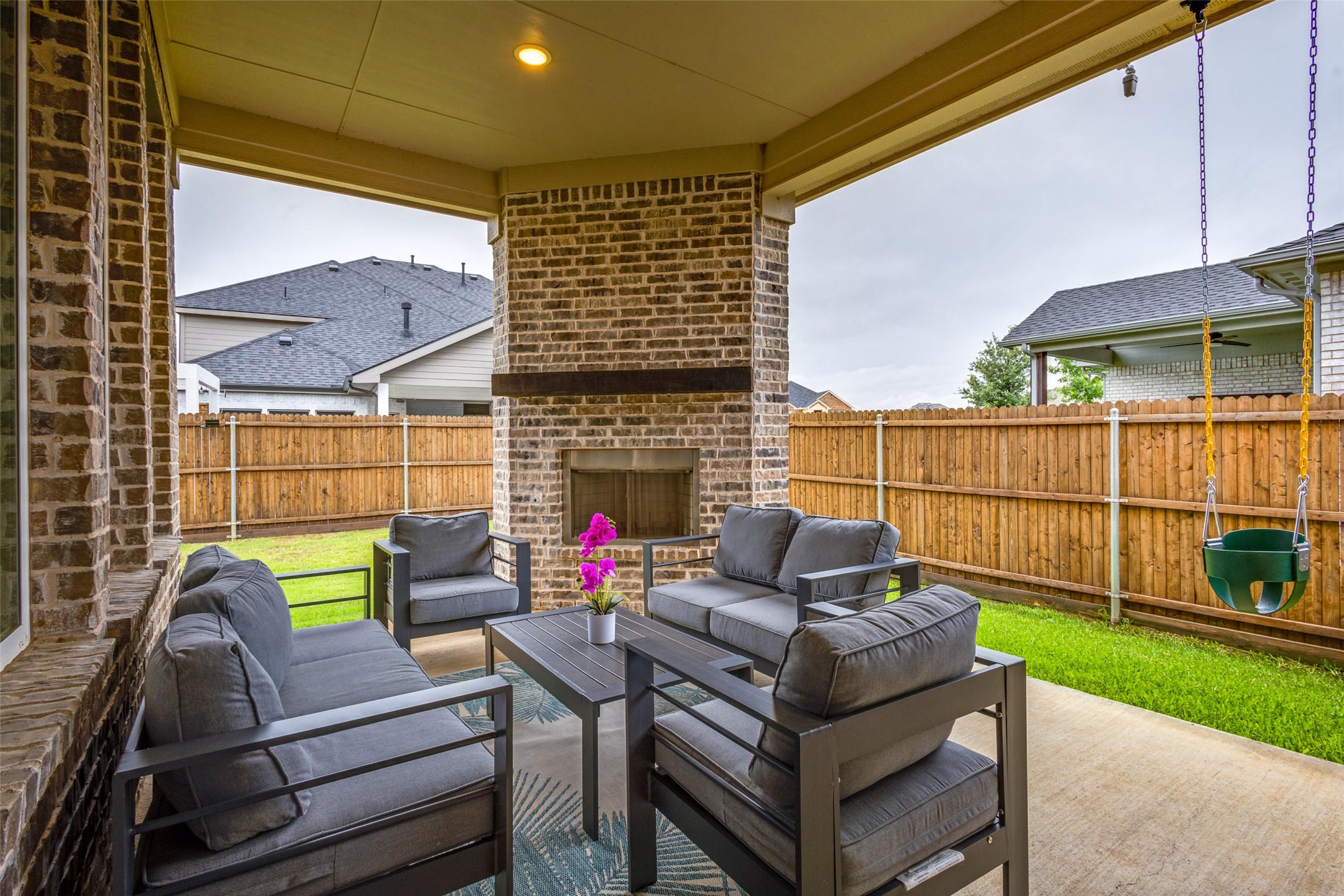 1421 Benavites Drive