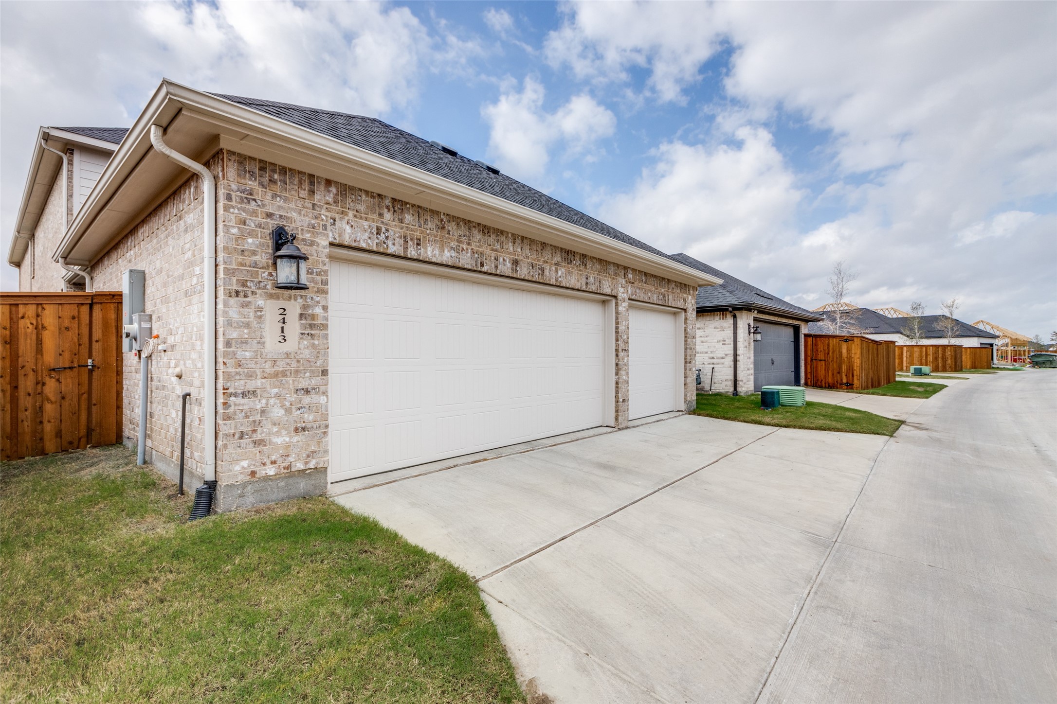 2413 Latimer Mews