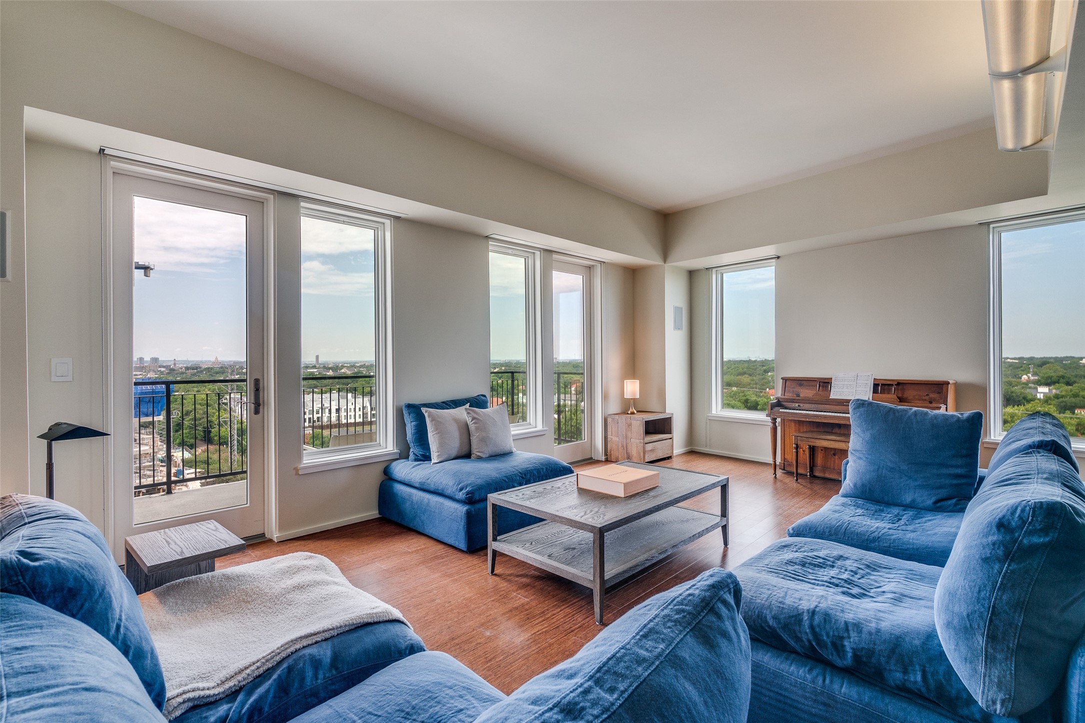 4611 Travis Street 809A