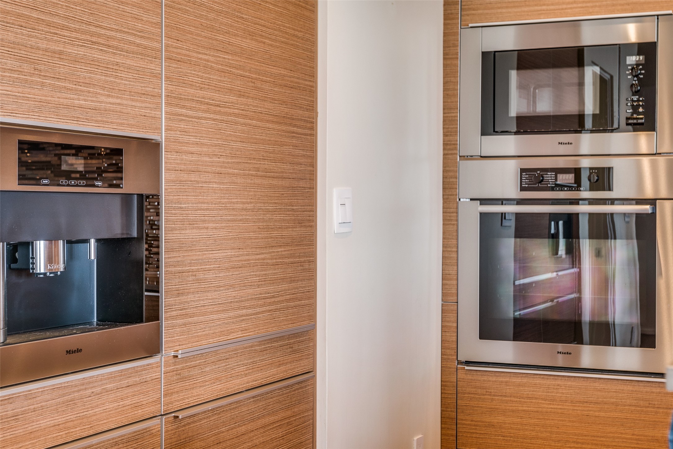 4611 Travis Street 809A