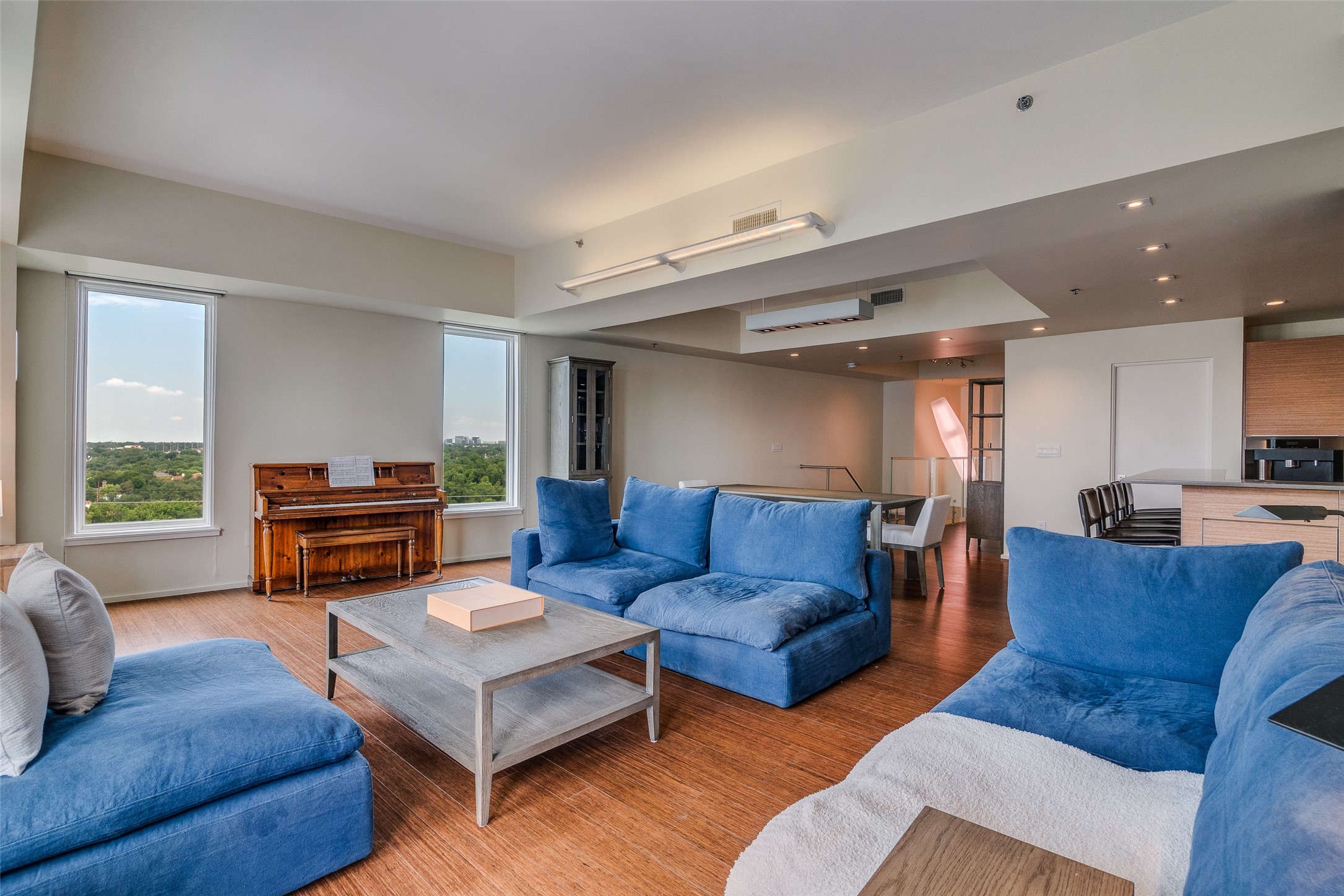 4611 Travis Street 809A