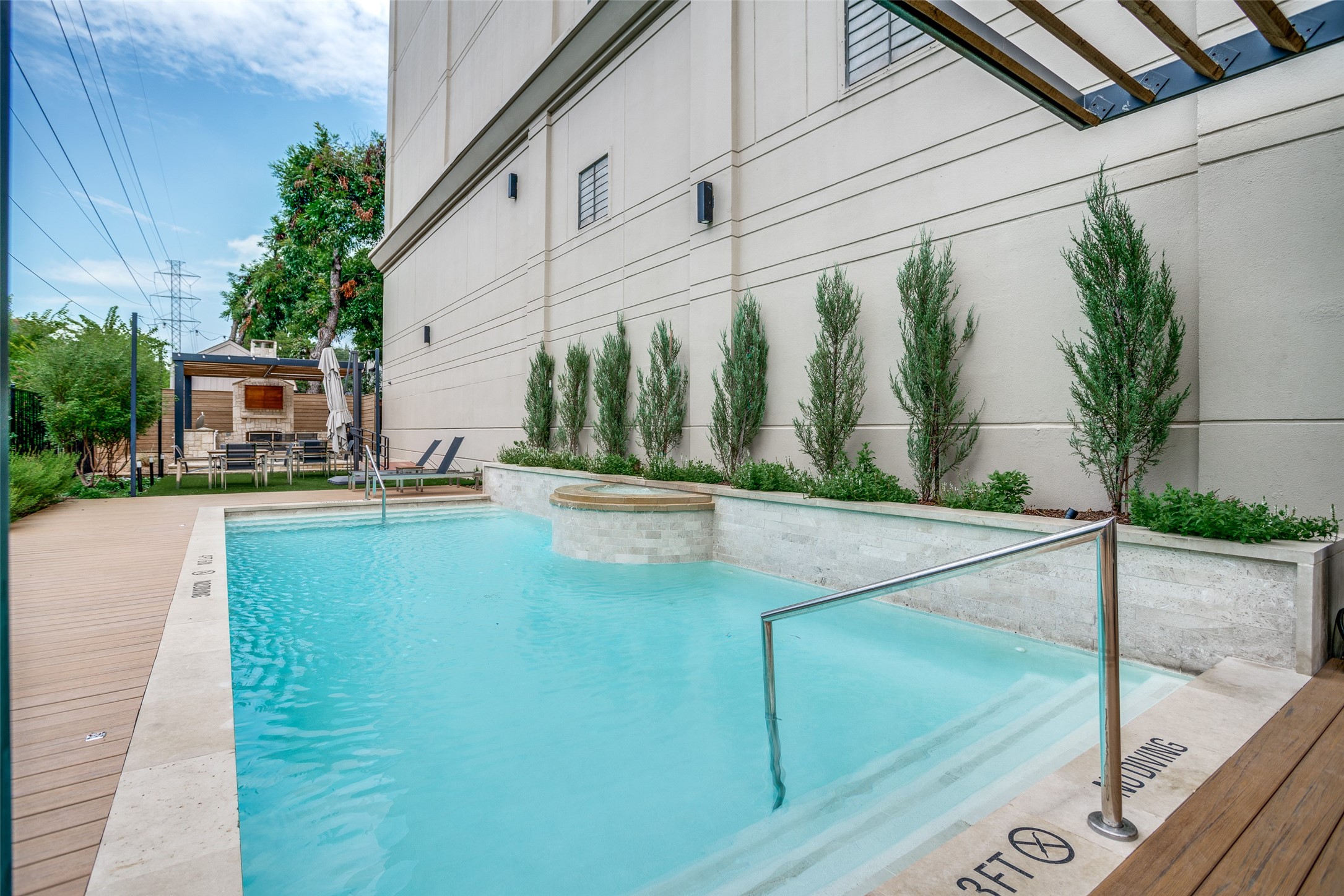 4611 Travis Street 809A