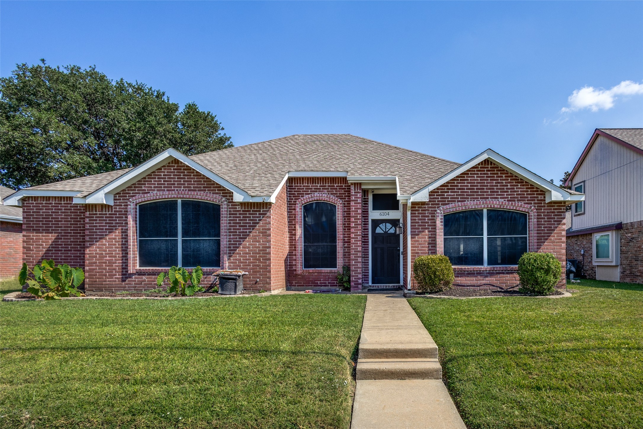 6104 Ethridge Drive