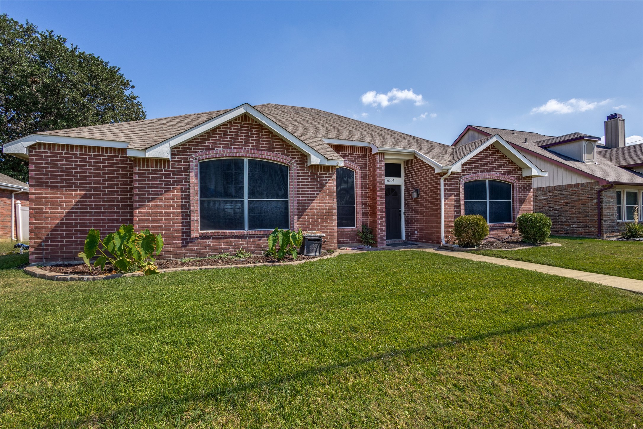 6104 Ethridge Drive