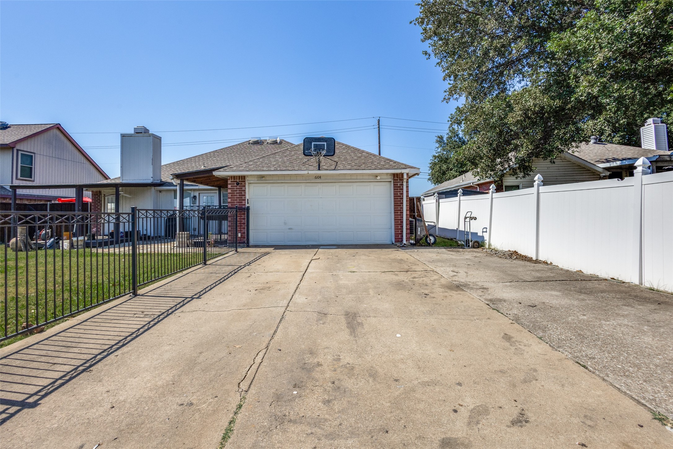 6104 Ethridge Drive