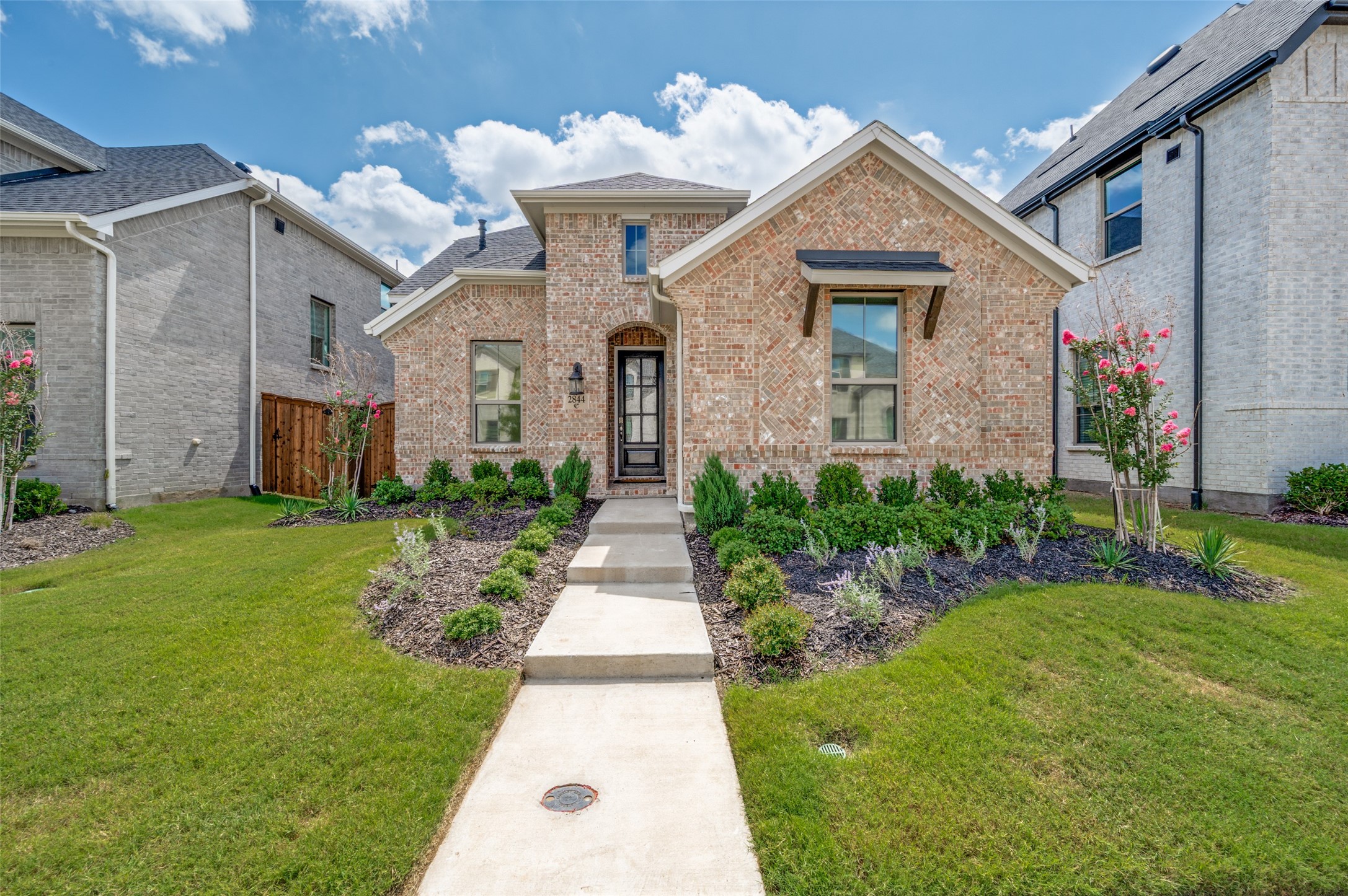 2844 Holland Court