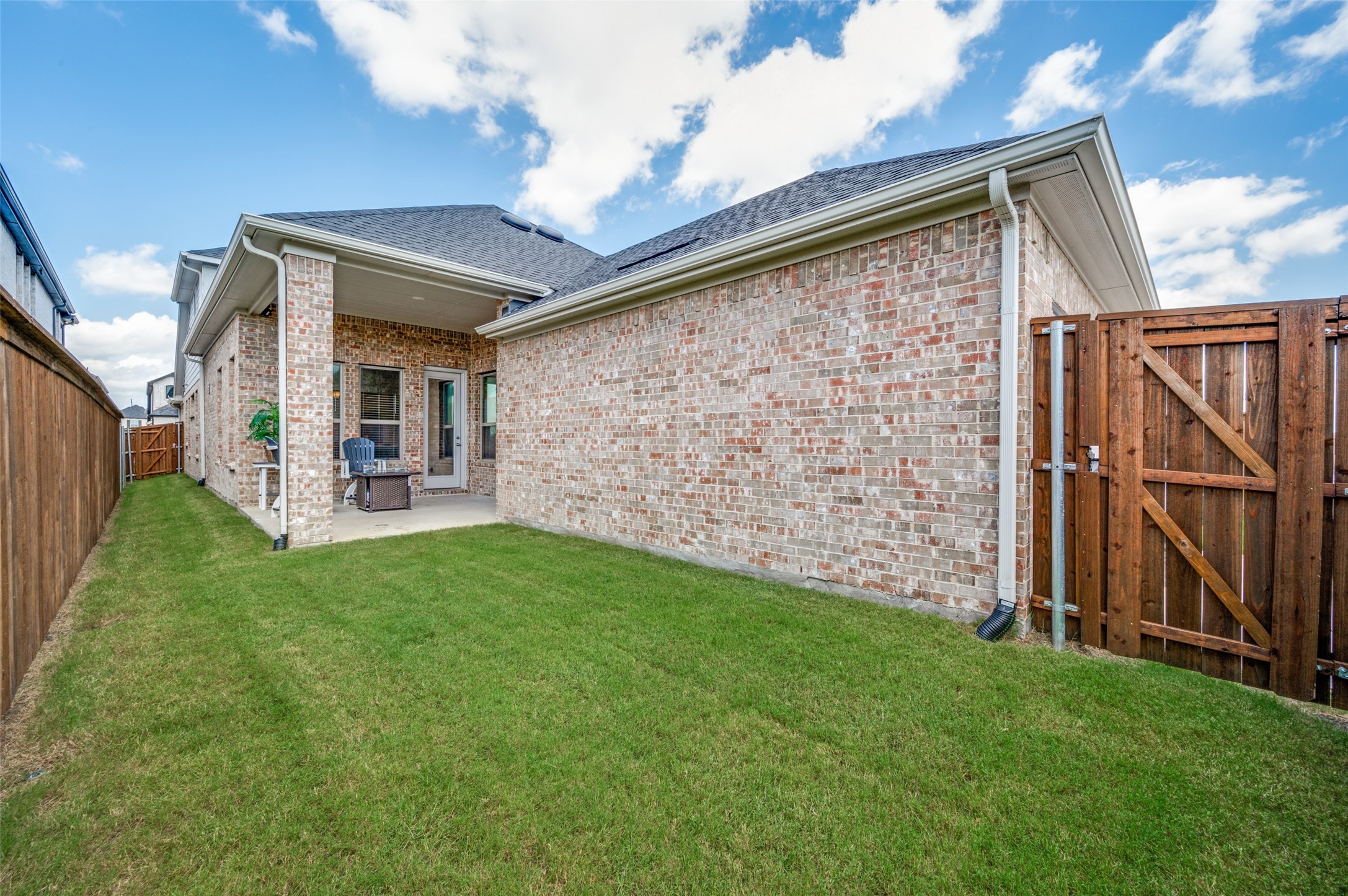 2844 Holland Court