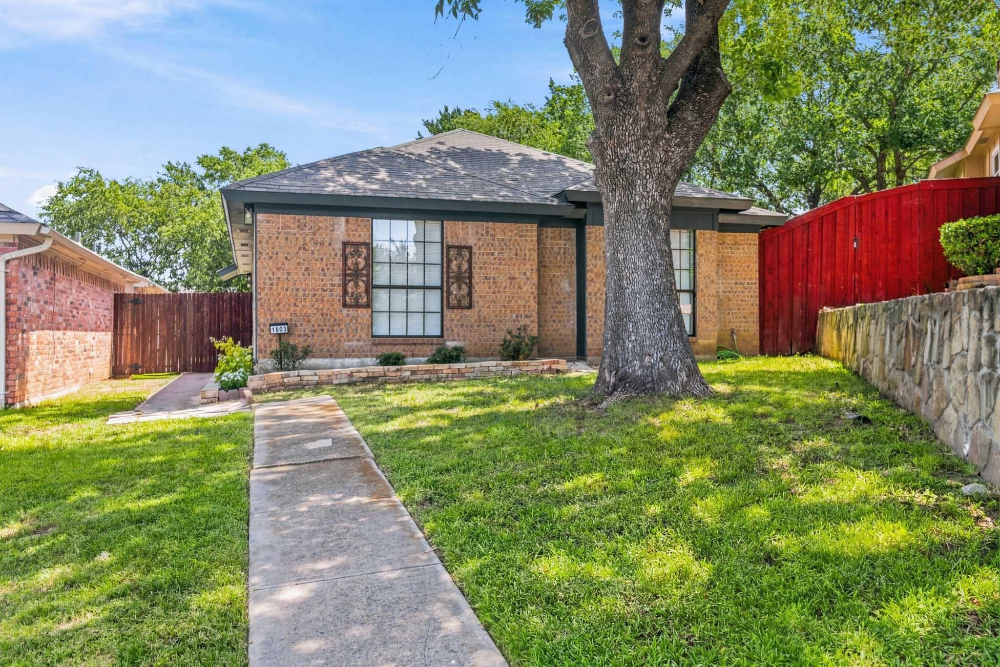 1803 Sherwood Place Carrollton TX
