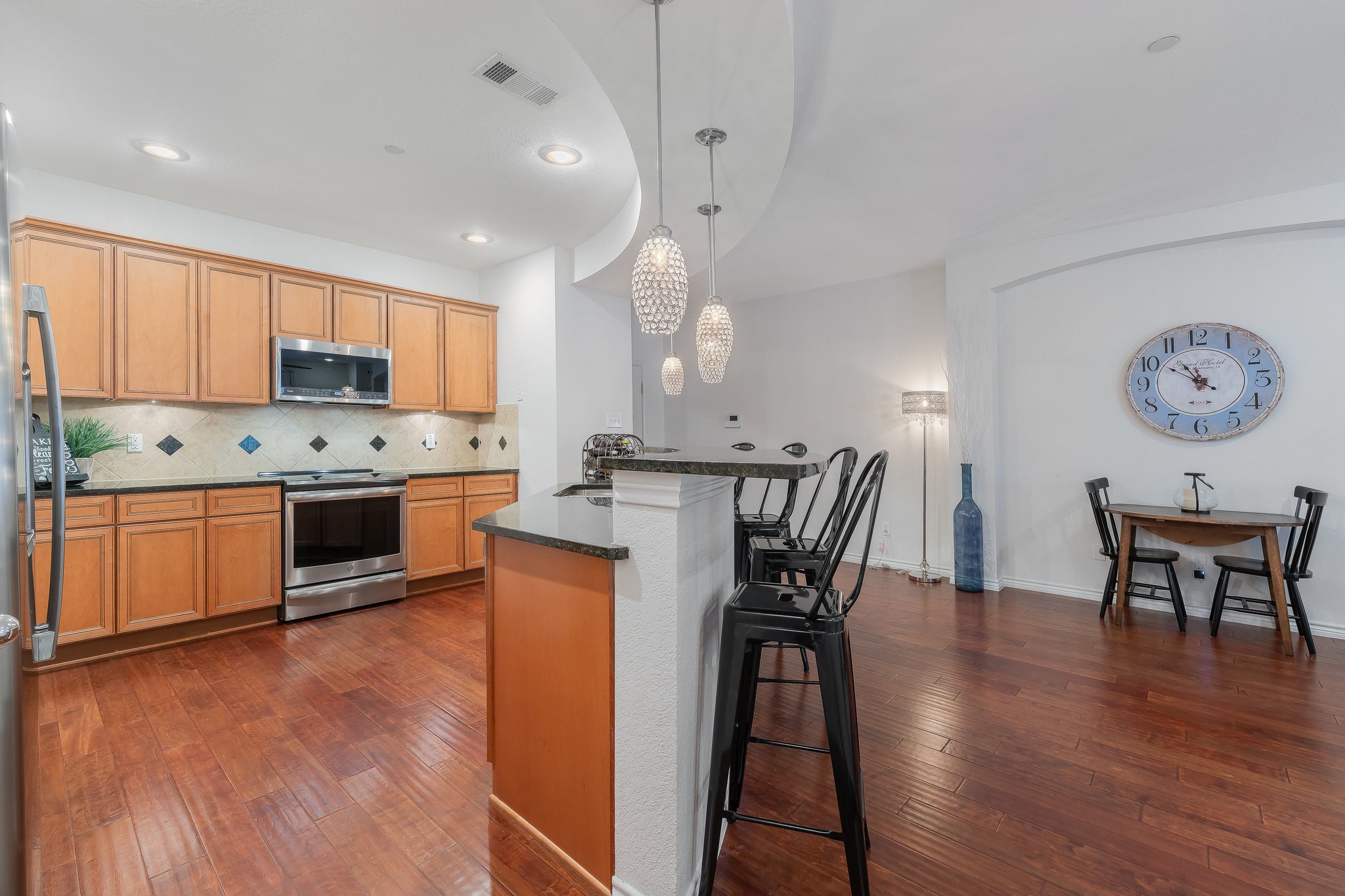 950 Henderson Street 1104