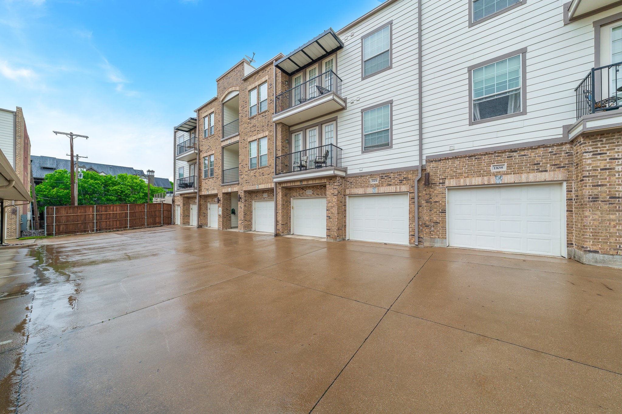 950 Henderson Street 1104