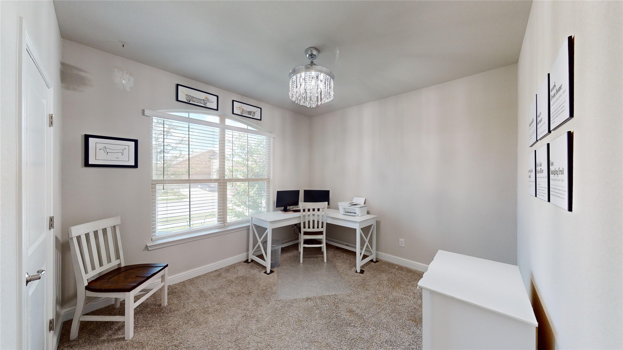 821 Greenford Manor