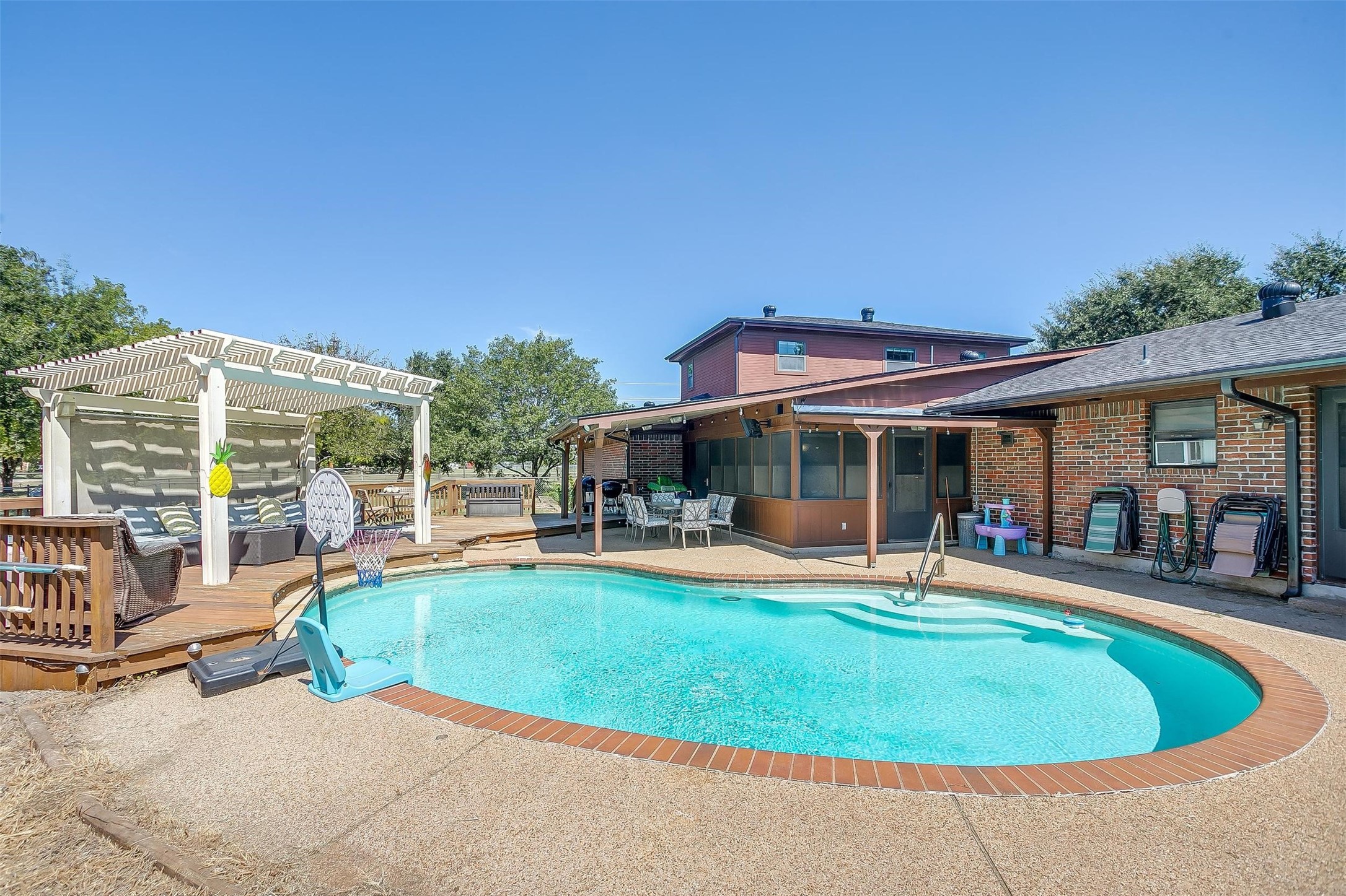 2277 Floyd Hampton Road