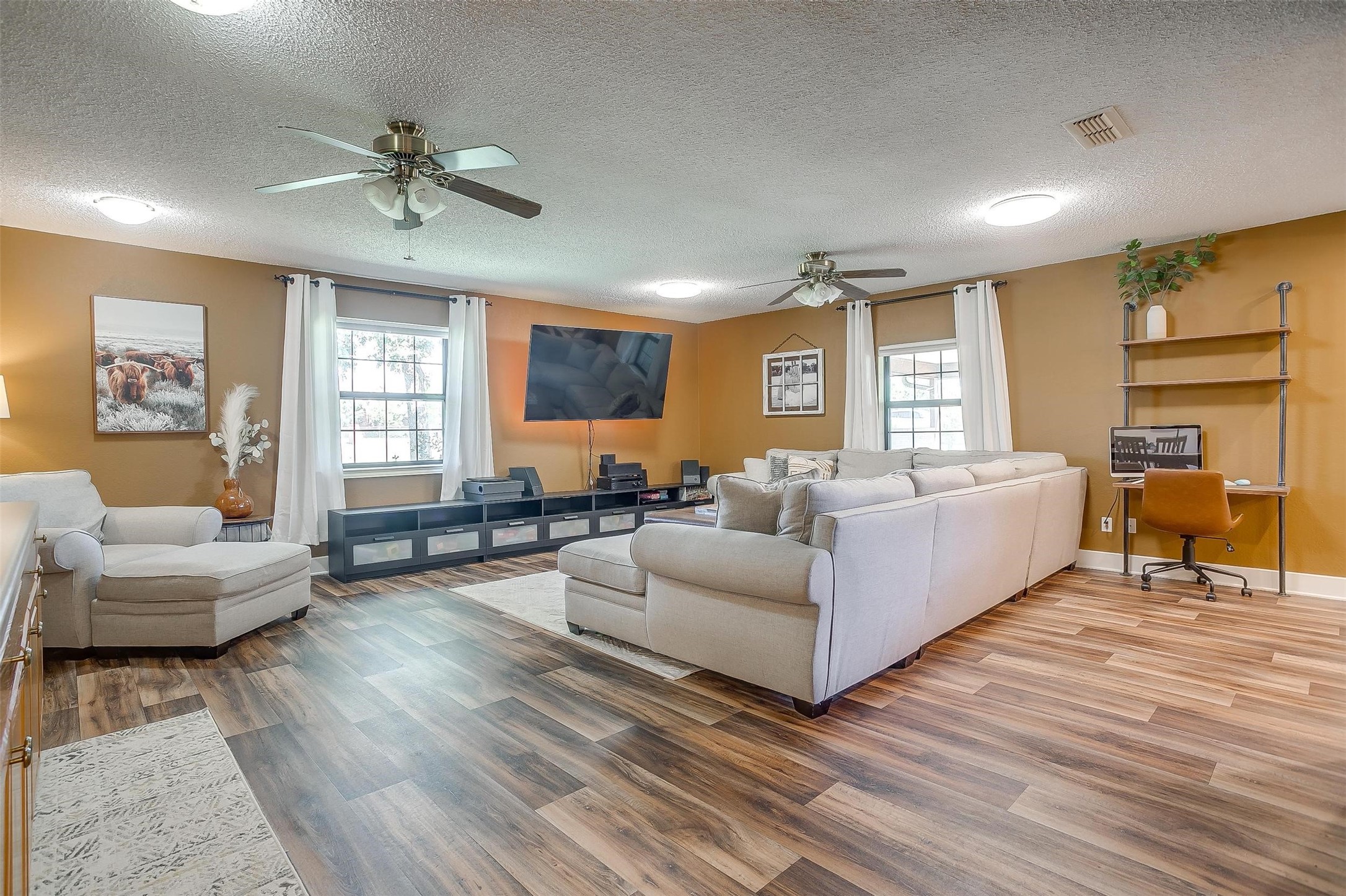 2277 Floyd Hampton Road
