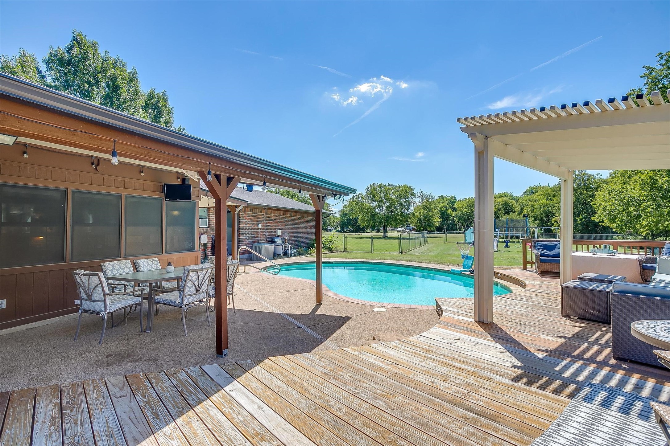 2277 Floyd Hampton Road