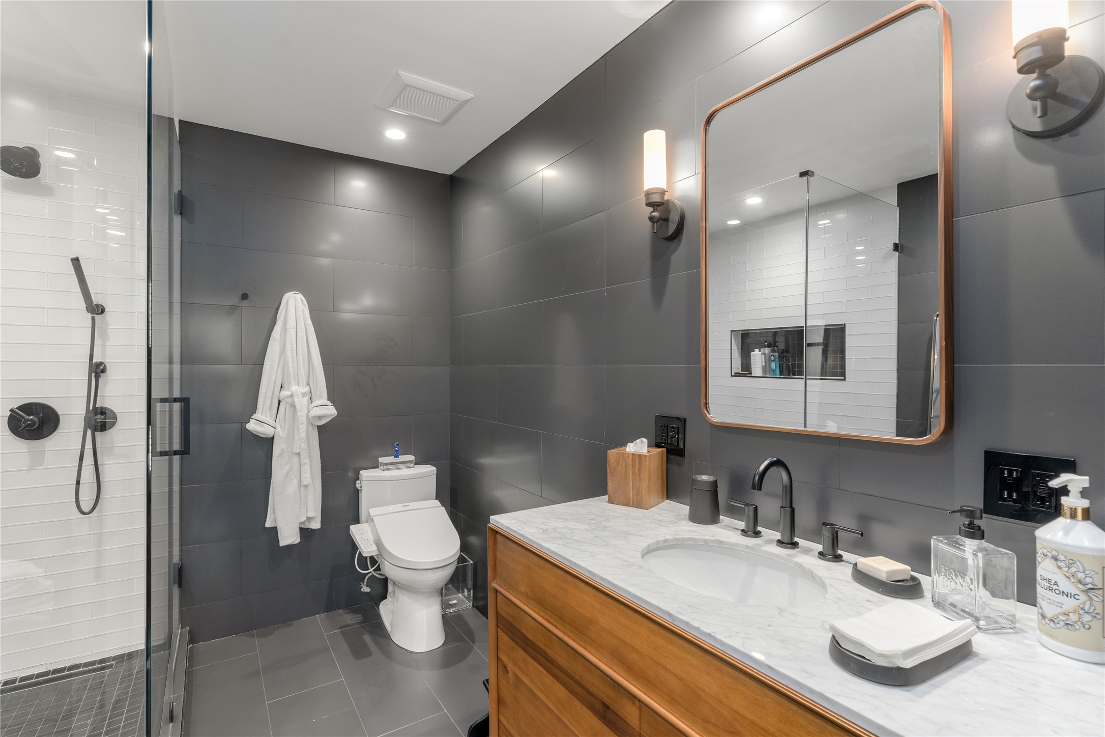 4522 Walnut Hill Lane