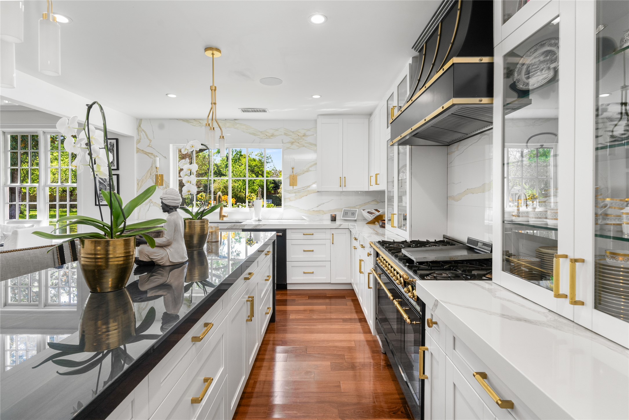 4522 Walnut Hill Lane