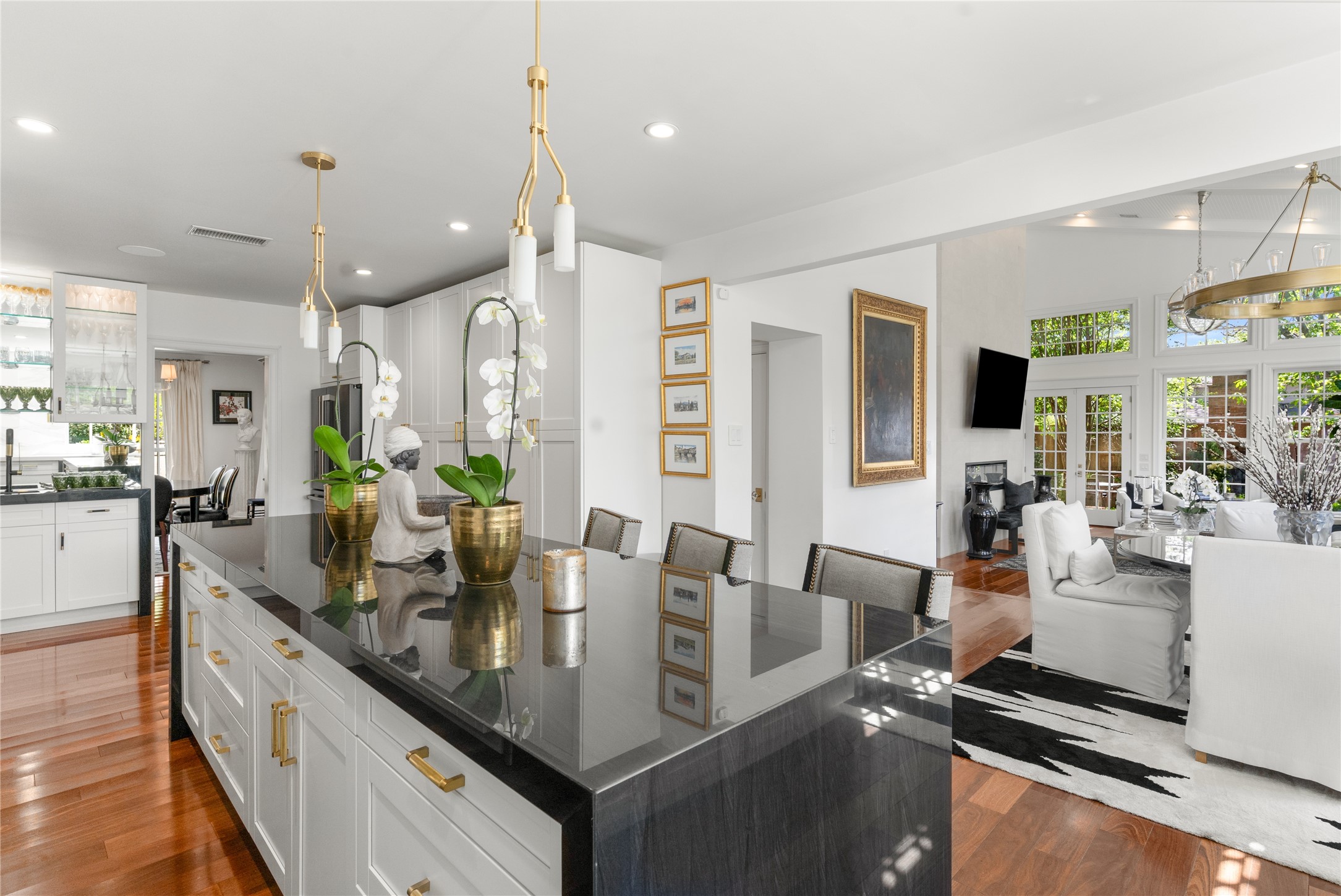 4522 Walnut Hill Lane