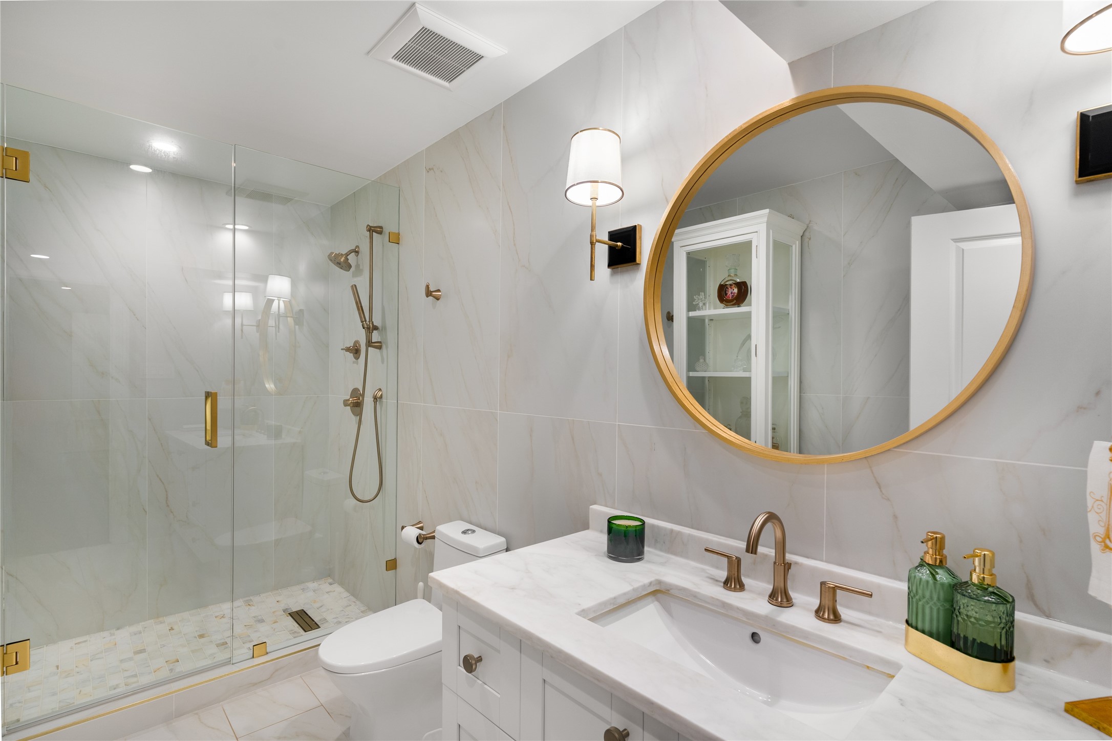 4522 Walnut Hill Lane