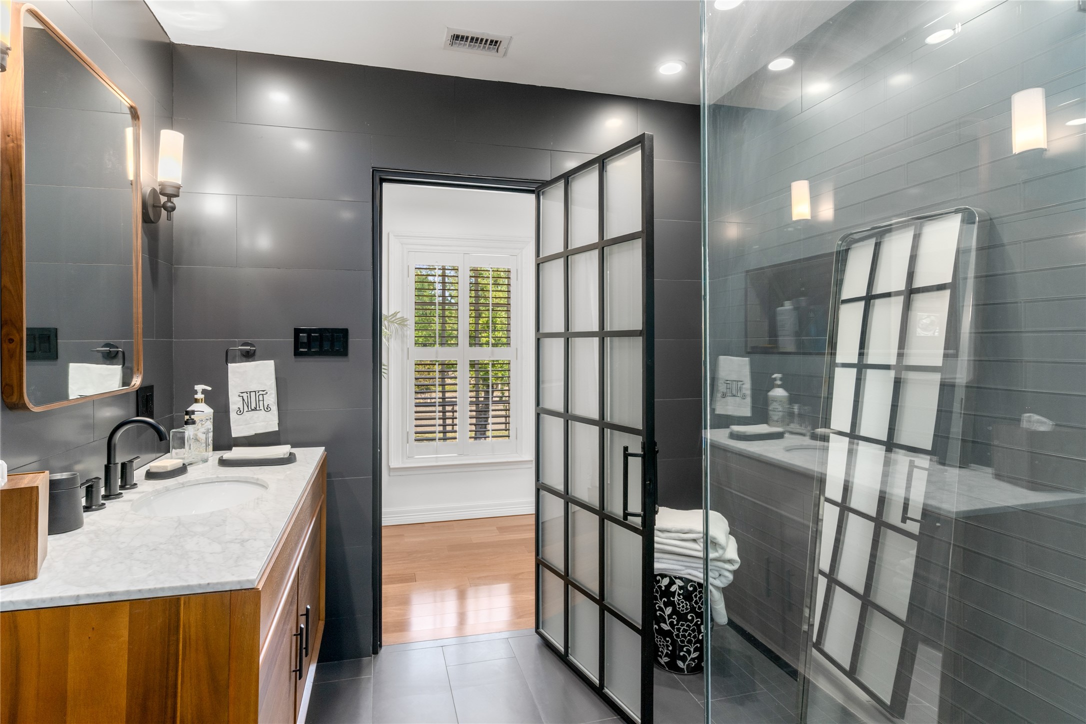 4522 Walnut Hill Lane