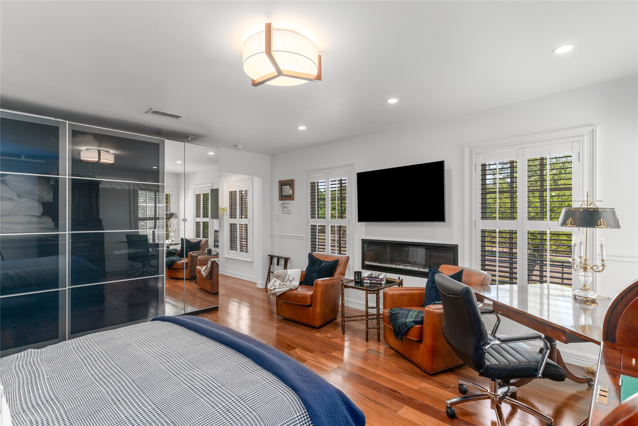 4522 Walnut Hill Lane