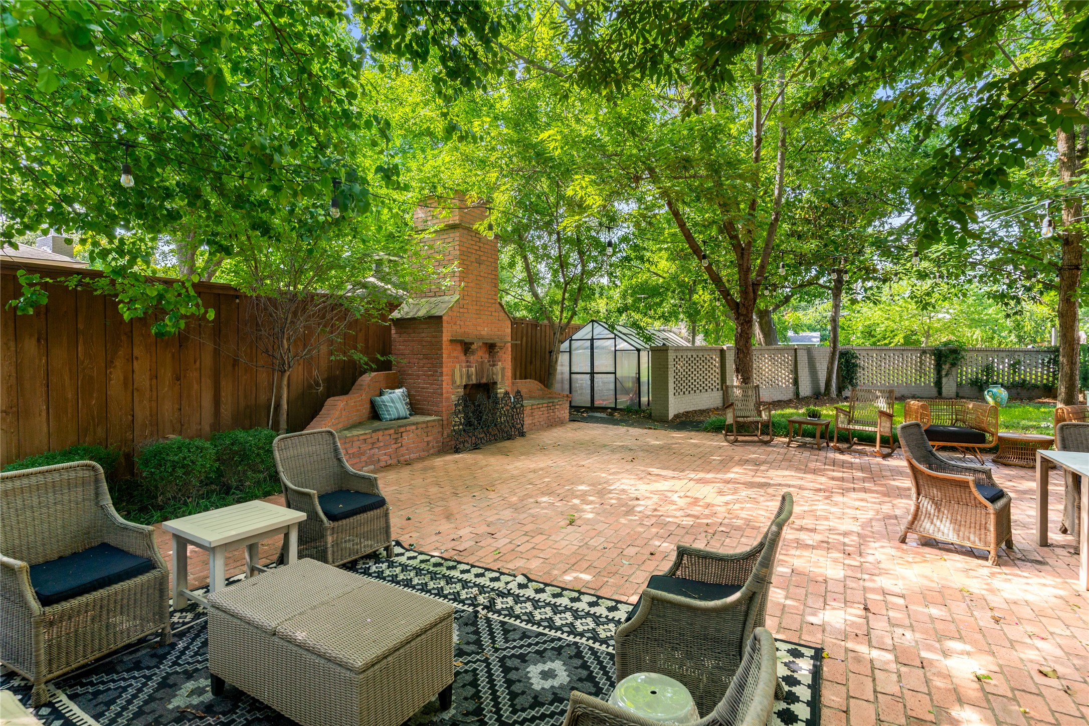 4522 Walnut Hill Lane