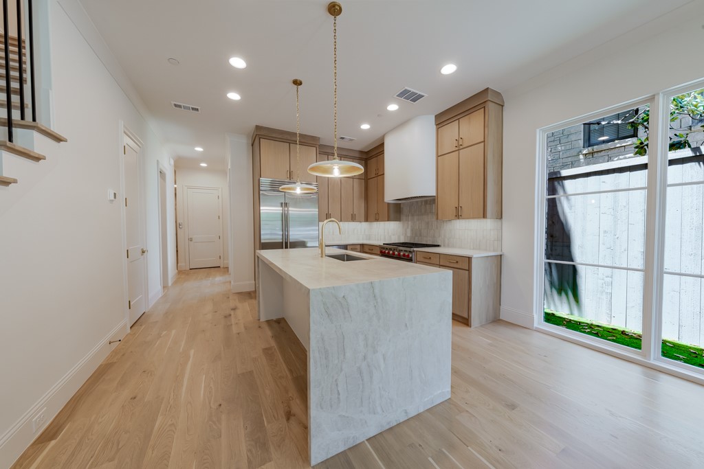 4131 Grassmere Lane