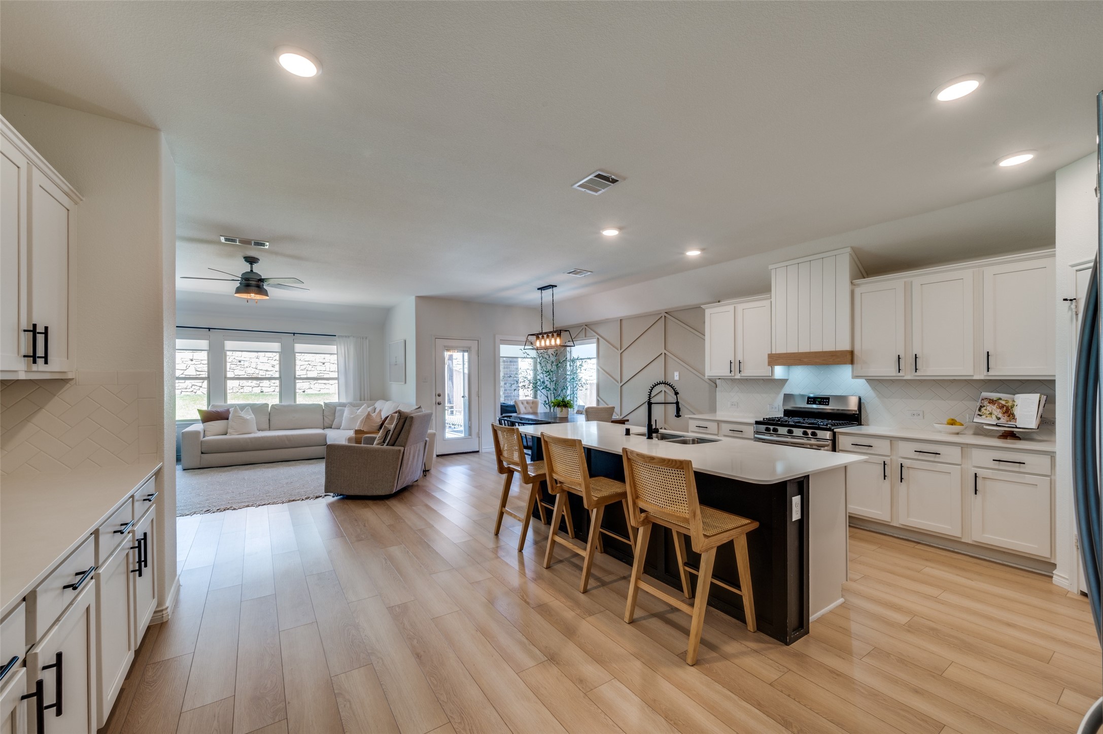 3321 Sabine Drive