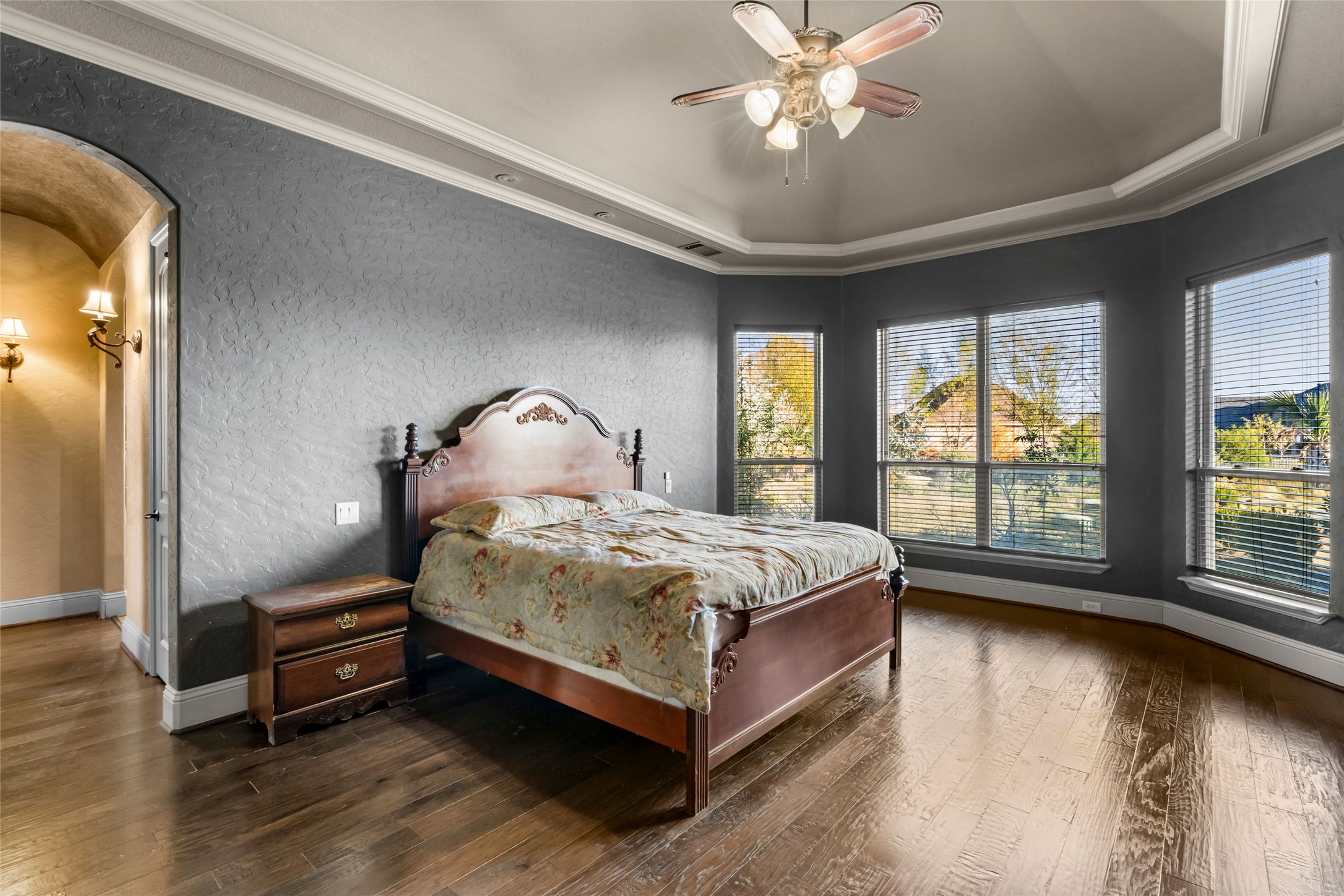 12817 Singleton Drive