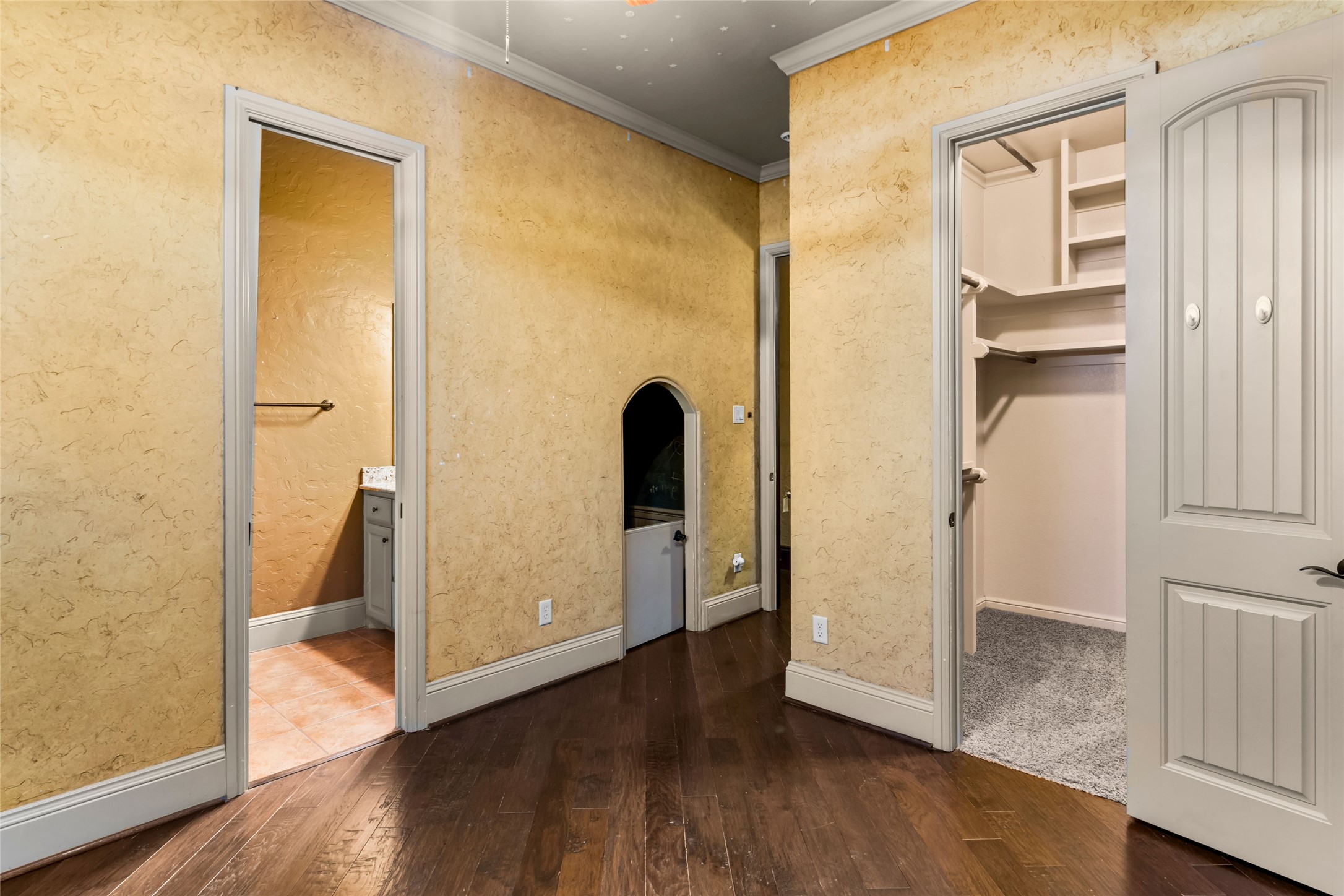 12817 Singleton Drive