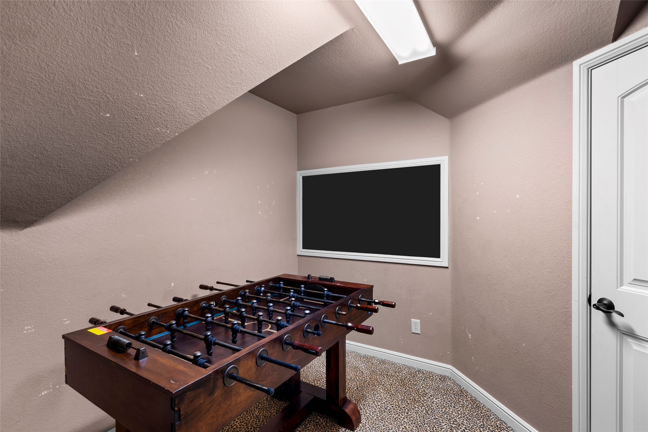 12817 Singleton Drive